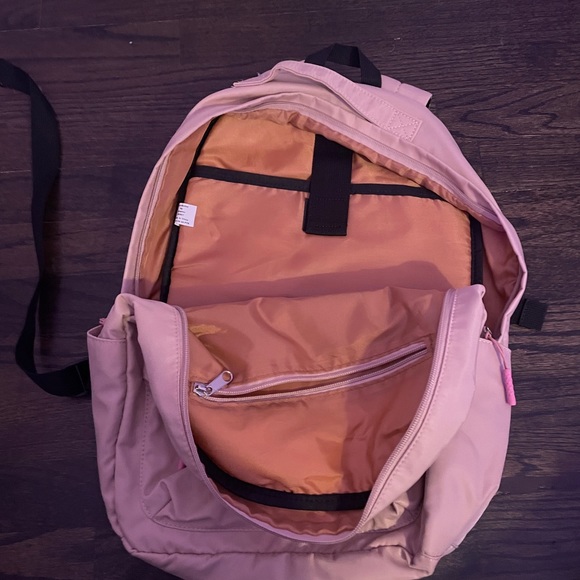 Staples Pink Backpack - Picture 4 of 6